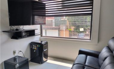 HERMOSA Y UBICADA CASA REMODELADA EN SANTA MÓNICA