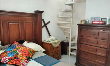 ACOGEDORA Y CÓMODA CASITA DE DOS NIVELES
