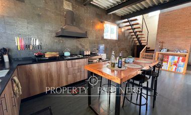 Linda Parcela con 2 casas cercana al colegio Alborada