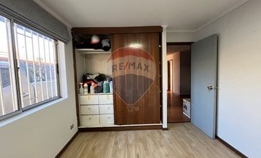Propiedad Comercial en Avenida Javiera Carrera