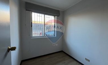 Propiedad Comercial en Avenida Javiera Carrera