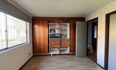 Propiedad Comercial en Avenida Javiera Carrera
