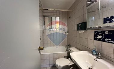 Propiedad Comercial en Avenida Javiera Carrera