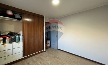 Propiedad Comercial en Avenida Javiera Carrera