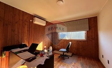 Propiedad Comercial en Avenida Javiera Carrera
