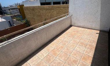 Casa en Venta en Padre Hurtado / Francisco Bilbao