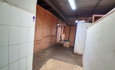 Local Comercial en Arriendo, Carlos Valdovinos 1033, San Miguel.
