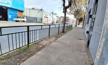 Local Comercial en Arriendo, Carlos Valdovinos 1033, San Miguel.