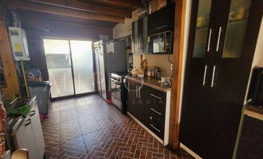 CASA EN VENTA EN PARQUE SAN JUAN, MACHALÍ – 4D 2B