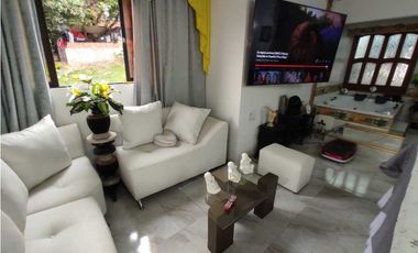 SOLO CONTADO! Casa Unifamiliar De 160 m² Tricentenario Medellin