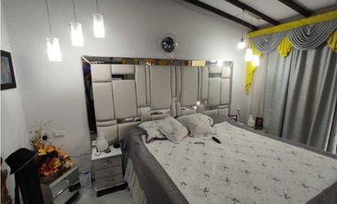 SOLO CONTADO! Casa Unifamiliar De 160 m² Tricentenario Medellin