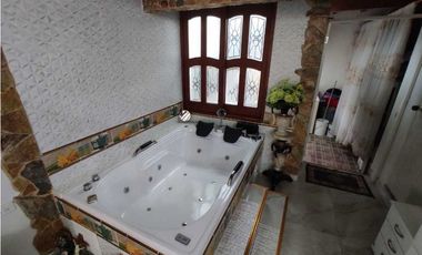 SOLO CONTADO! Casa Unifamiliar De 160 m² Tricentenario Medellin