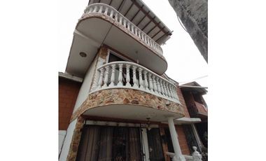 SOLO CONTADO! Casa Unifamiliar De 160 m² Tricentenario Medellin