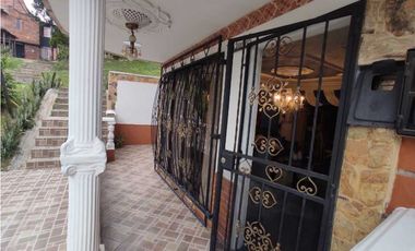SOLO CONTADO! Casa Unifamiliar De 160 m² Tricentenario Medellin