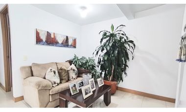 Vendo apto en perfecto estado sector Cañaveralejo Sabaneta piso alto