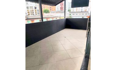 Vendo Edificio de Cuatro Pisos en las Mejoras Publicas - Bucaramanga