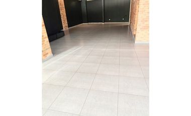 Vendo Edificio de Cuatro Pisos en las Mejoras Publicas - Bucaramanga