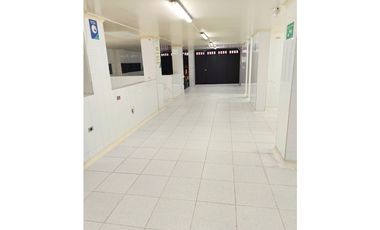 Vendo Edificio de Cuatro Pisos en las Mejoras Publicas - Bucaramanga