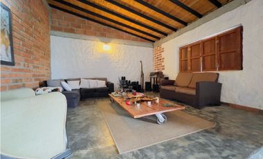 Finca Temática En Marinilla A 20 Min Del Peñol 💰$2.300MM 🌄