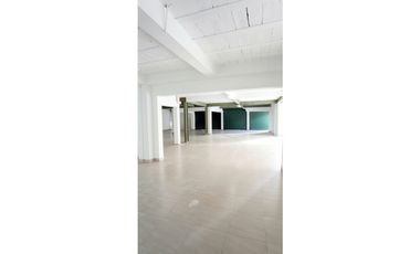 Arriendo Local Comercial Esquinero Sobre La Kra 27