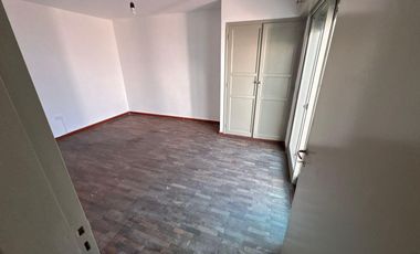 ALQUILER| Departamento 2 Dormitorios con PATIO en Villa Cabrera - TAP8044009