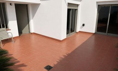 ALQUILER| Departamento 2 Dormitorios con PATIO en Villa Cabrera - TAP8044009