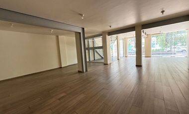 Renta de edificio completo para oficinas o locales comerciales en Masaryk
