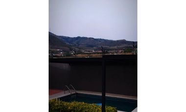 VENDO CASA SANTA ROSA POR EL PEDREGAL NARIÑO