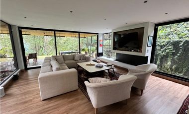 Casa en Arriendo o Venta Loma del Escobero Envigado