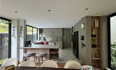 Casa en Arriendo o Venta Loma del Escobero Envigado