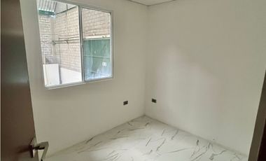 Bodega en renta con oficinas sobre corredor FINSA
