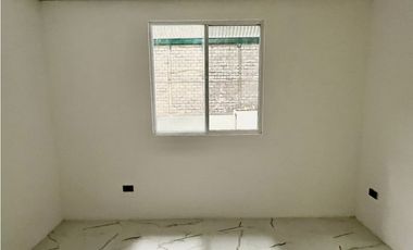 Bodega en renta con oficinas sobre corredor FINSA