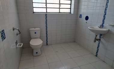 Excelente Casa La Mesa