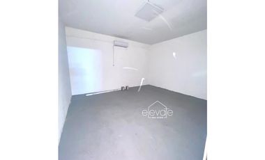 Alquiler de Bodega en Juan Diaz Galera Balzac