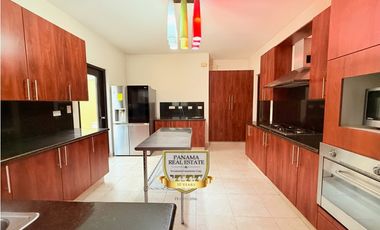 CASA EN AQUILER AMOBLADA - COSTA DEL ESTE - DL