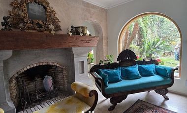 HERMOSA CASA EN VENTA EN ZONA EXCLUSIVA DEL BOSQUE EL OLIVAR EN SAN ISIDRO