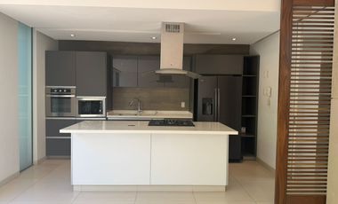 Casa en Condominio en Renta en
