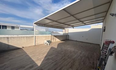 Casa en Condominio en Renta en
