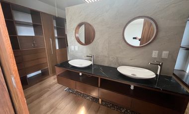 Casa en Condominio en Renta en