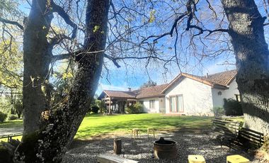 CASA EN UNA PARCELA CON PAISAJE INCREIBLE