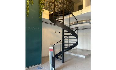 Alquiler de Local Calle 50 | Total 114 m2 con Mezz. CT