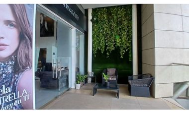 Alquiler de Local Calle 50 | Total 114 m2 con Mezz. CT