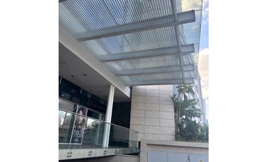 Alquiler de Local Calle 50 | Total 114 m2 con Mezz. CT