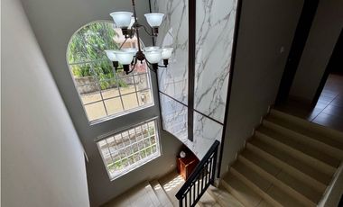 CASA A LA VENTA BOSQUES DE LAS CIBELES