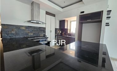 Ganga, Se vende Apartamento, Avenida Balboa, PH Rivage (Piso bajo)