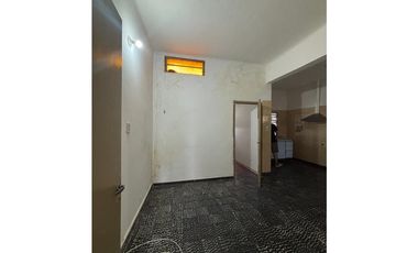 Alquilo CASA 2 DORM 2 BAÑOS con PATIO