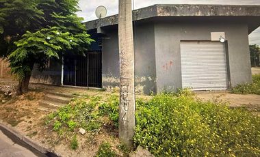 CASA A REFACCIONAR CON LOCAL EN ESQUINA