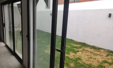 DUPLEX DE CATEGORIA, 3 DORM/ 2 BAÑOS CHACRAS GREEN