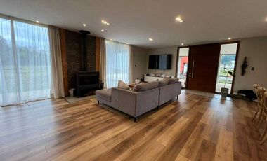 Casa en venta  en PUCÓN