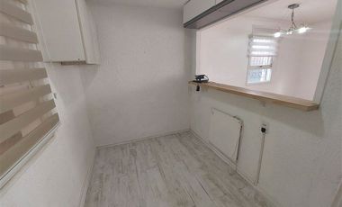 Casa en Arriendo en Se Arrienda $580.000 x mes Casa de 2 pisos en Canal Beagle, Viña del Mar